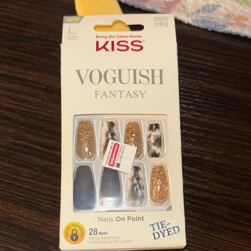 KISS Voguish Fantasy Tie-Dyed Nails with Gold and Matte Black